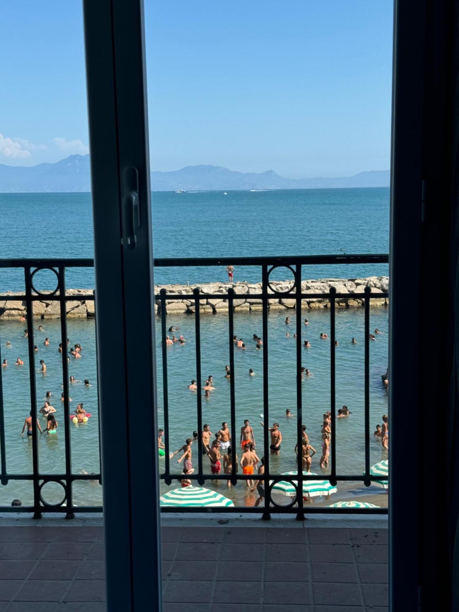 Wanderlust Aria Di Mare Apartment Naples Luaran gambar
