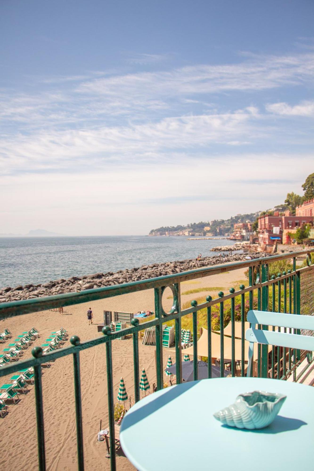 Wanderlust Aria Di Mare Apartment Naples Luaran gambar