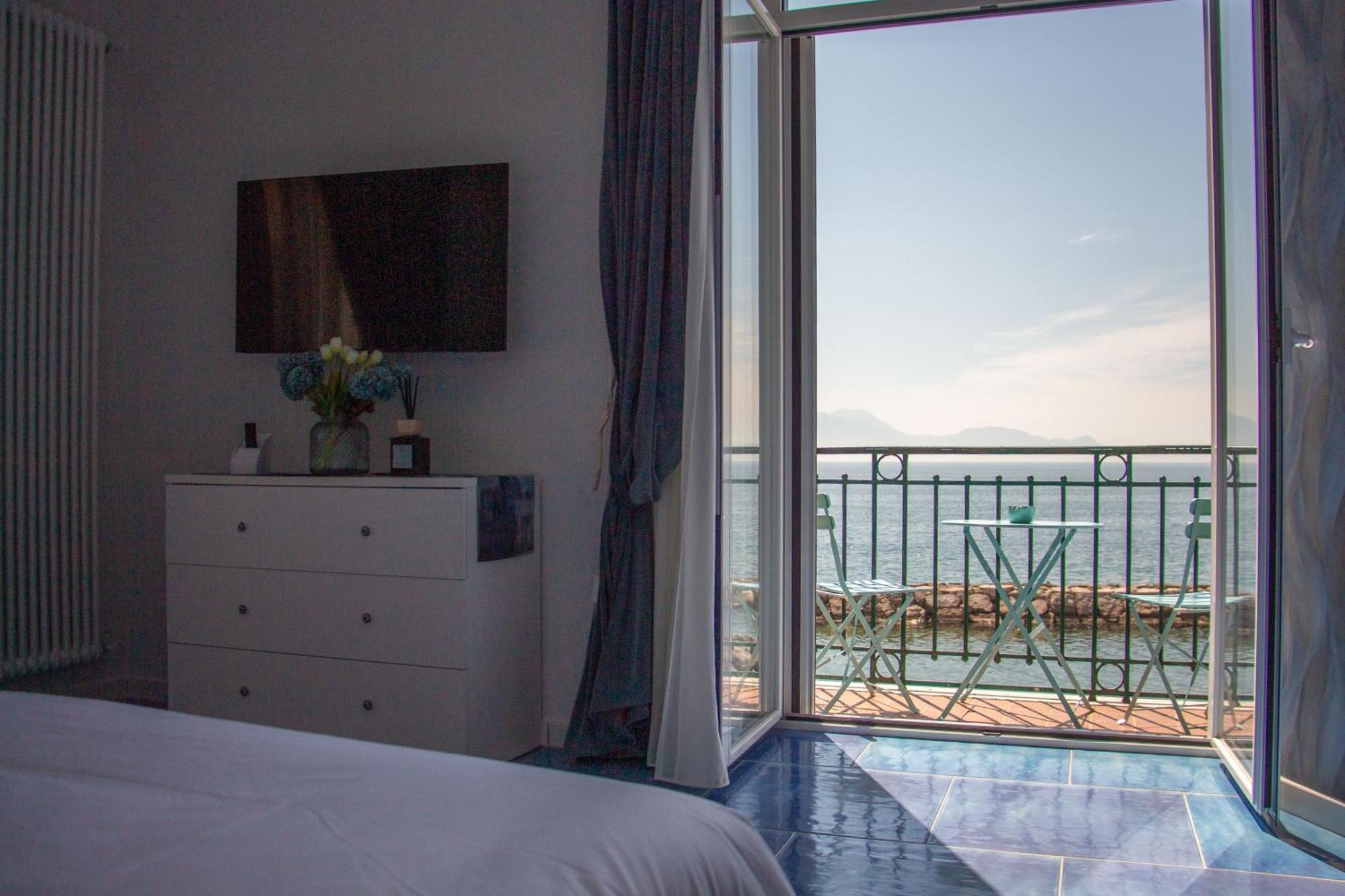 Wanderlust Aria Di Mare Apartment Naples Luaran gambar