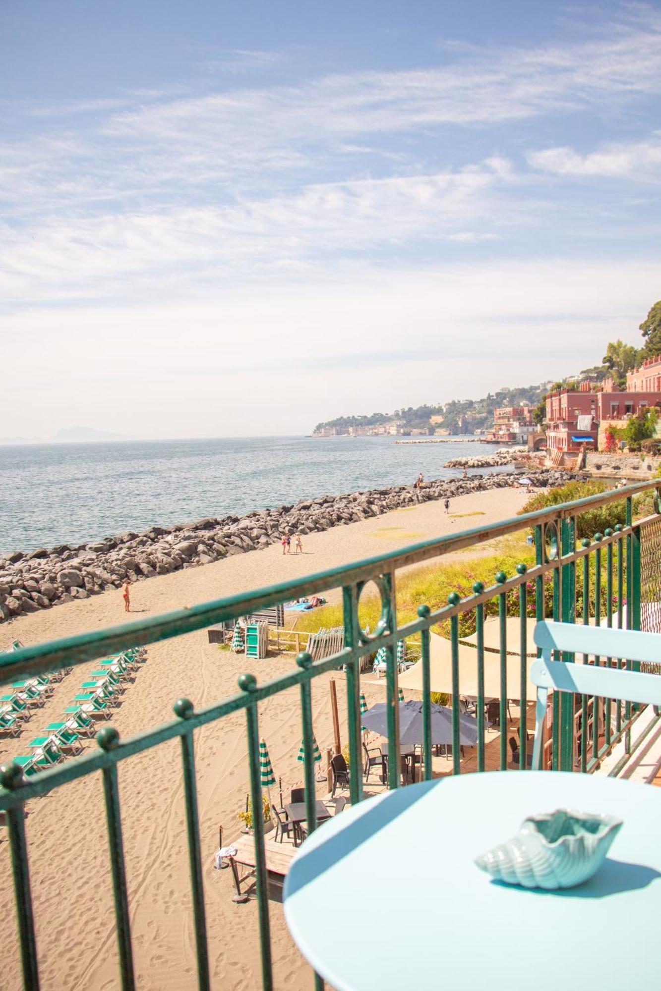 Wanderlust Aria Di Mare Apartment Naples Luaran gambar
